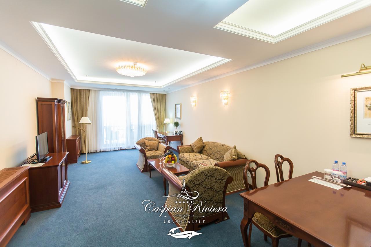 Caspian Riviera Grand Palace Hotel Aktau  Exterior photo Suite